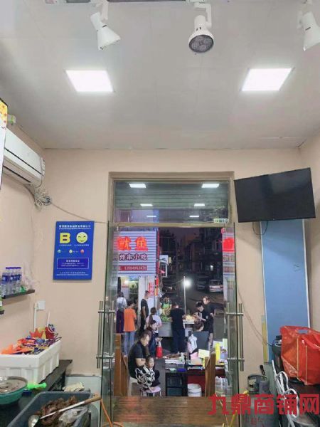 （转让）交大小吃一条街旺铺实景图片