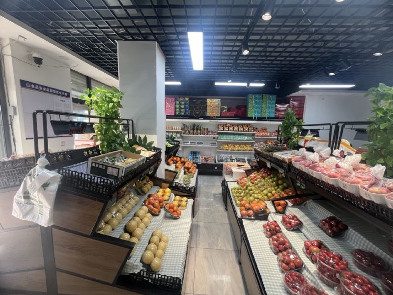 缇香漫城小区门口精装高端水果店整体出兑实景图片