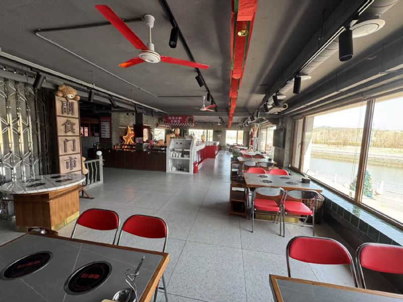 旅顺口大门脸火锅店出兑实景图片