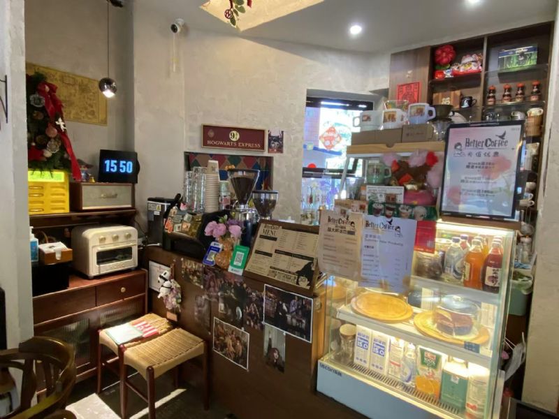 中山七七街咖啡店转让，可以外摆！实景图片