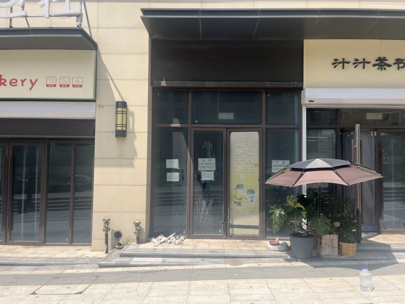 万达体育新城B区商铺出租实景图片