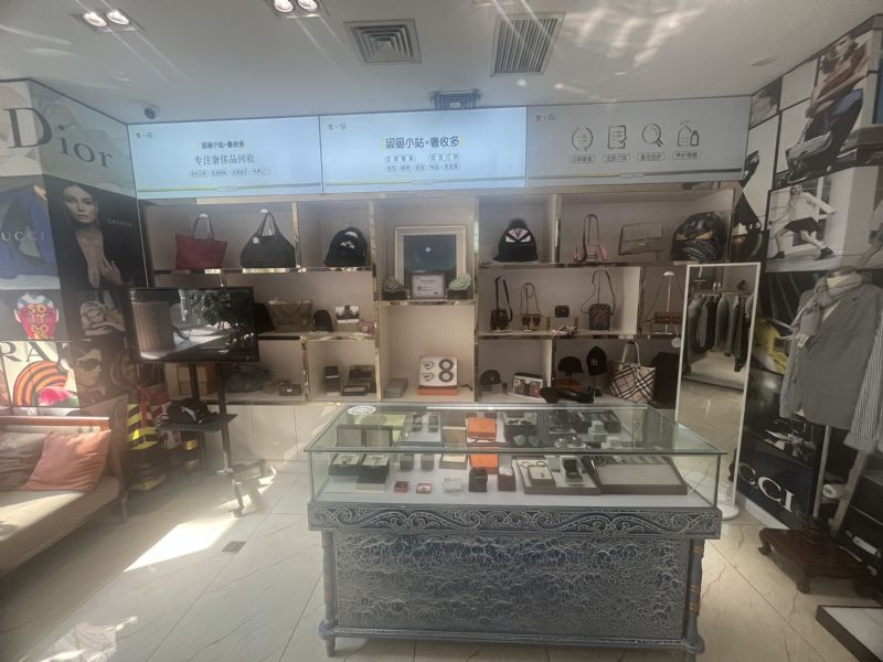 ��ɽ������־�װ���ٽ���ͷ���⣨��ת�÷ѣ�ʵ��ͼƬ