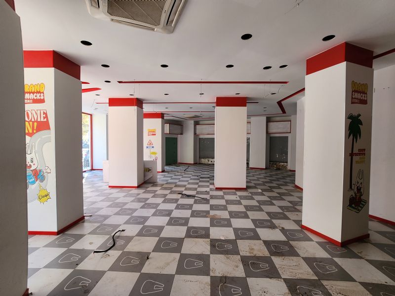 ����ת�÷ѣ�Ҧ�ұ�վ�ٽ�25�׳�����ͷ���̳���ʵ��ͼƬ