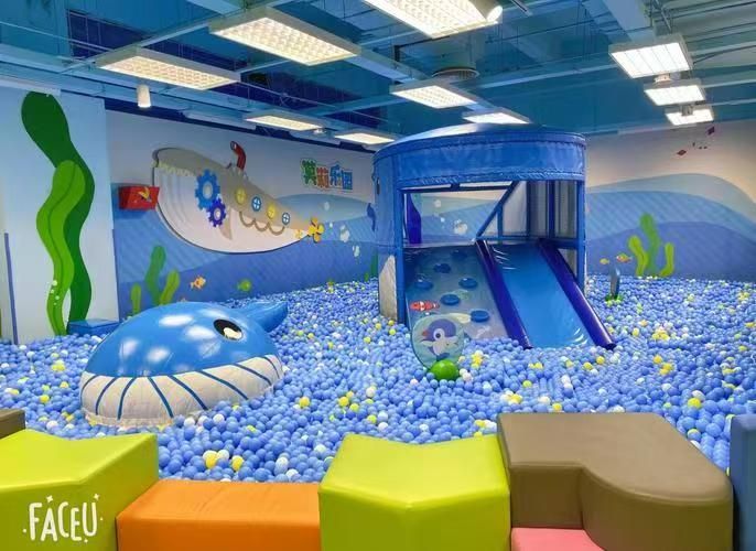 �ʾ�����ĳ��ҵ�־�װ�޶�ͯ��԰ת�ã���Ա1000+��ʵ��ͼƬ